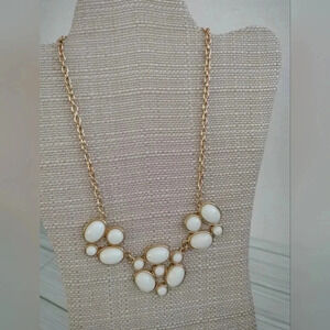 Vintage Heavenly White Stones Bib Gold Tone Necklace 16" Acrylic Chunky Fashion